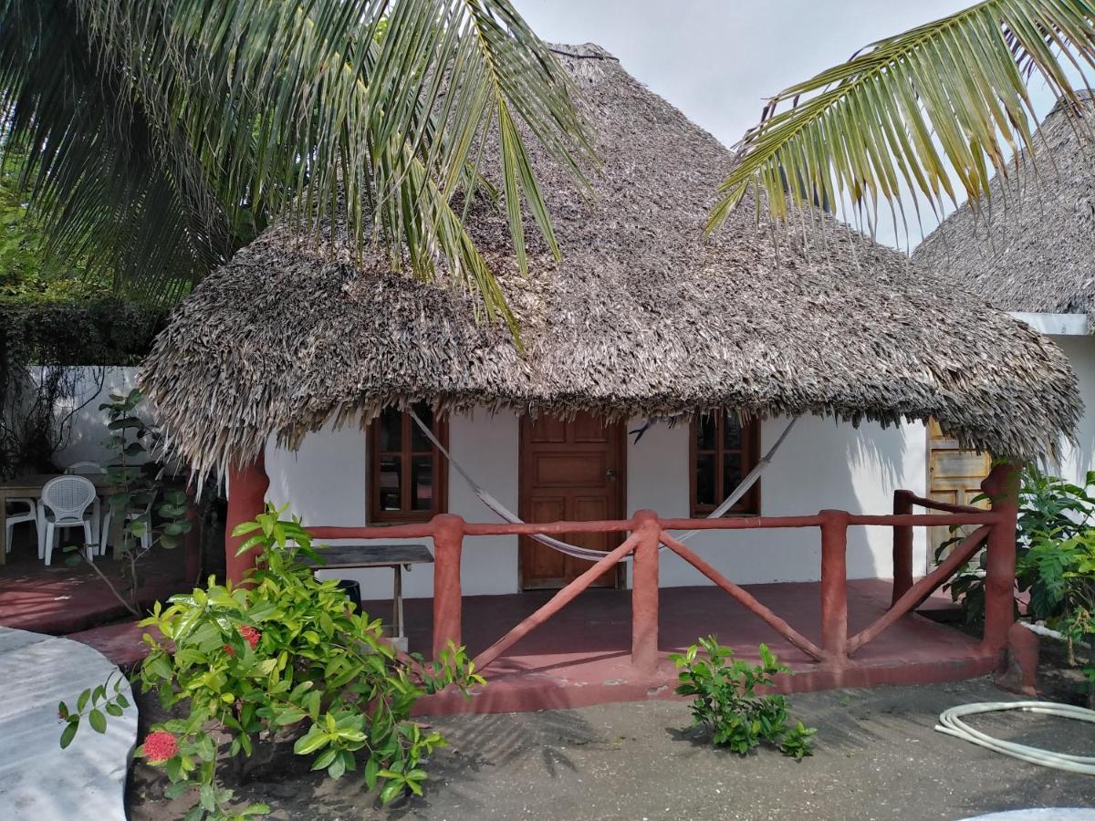 Bungalows Familiares Монтеррико Экстерьер фото