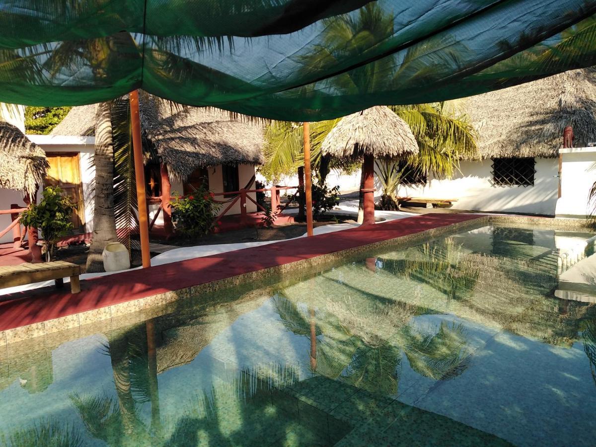 Bungalows Familiares Монтеррико Экстерьер фото