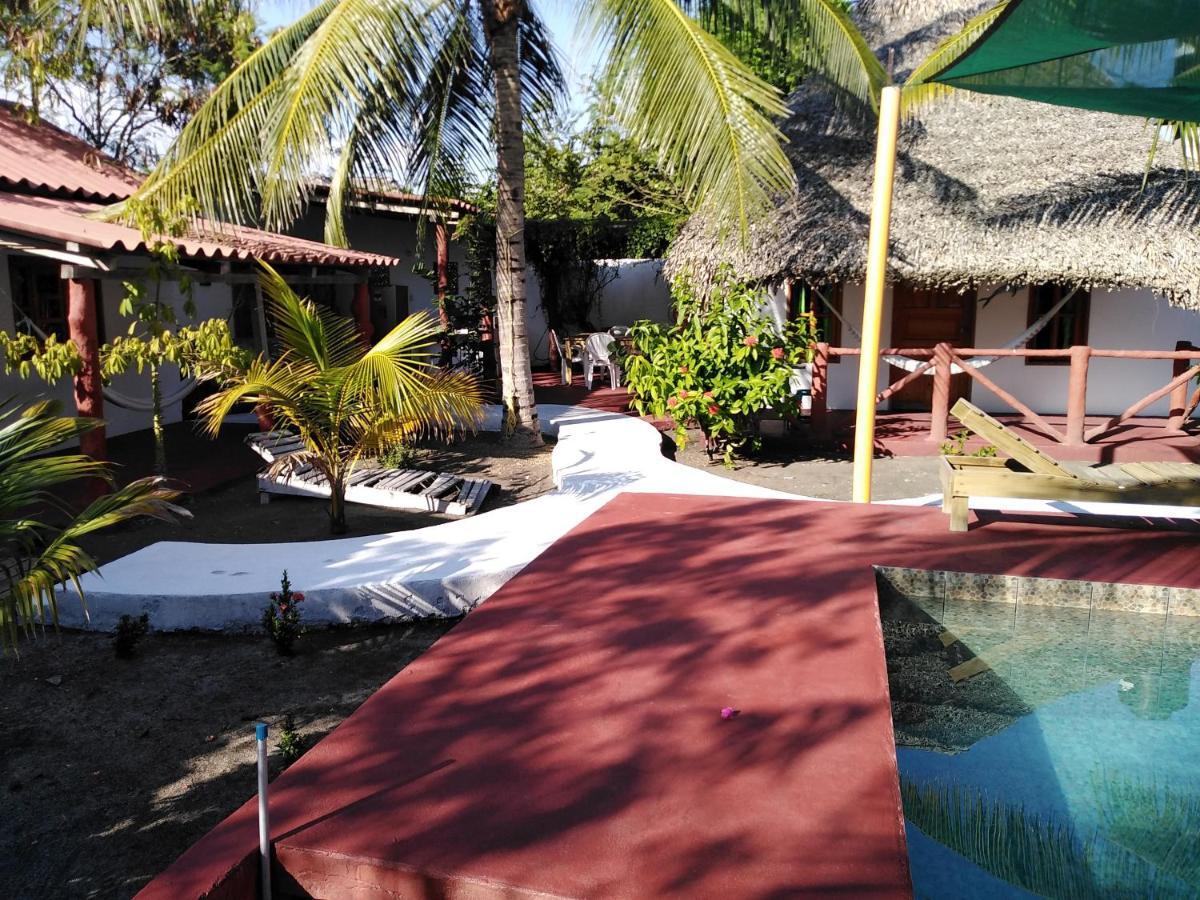 Bungalows Familiares Монтеррико Экстерьер фото